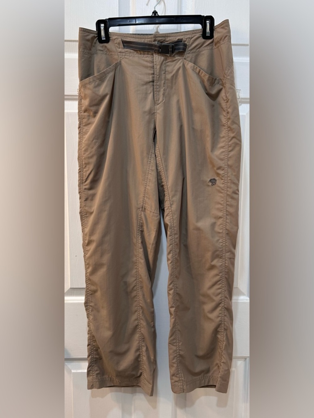 MOUNTAIN HARDWEAR Womens Hiking Pants Size 8 Khaki Tan Lightweight Belted